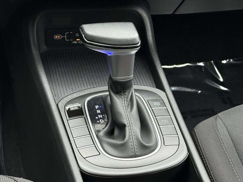 Used 2025 Hyundai Kona SEL FWD image 18