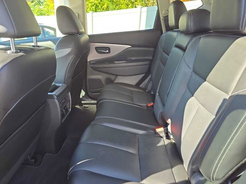 Used 2024 Nissan Murano SL image 15