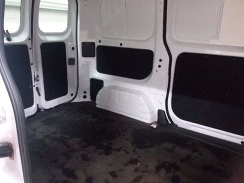 Used 2015 Nissan NV200 SV w/ Back Door Glass Package image 14