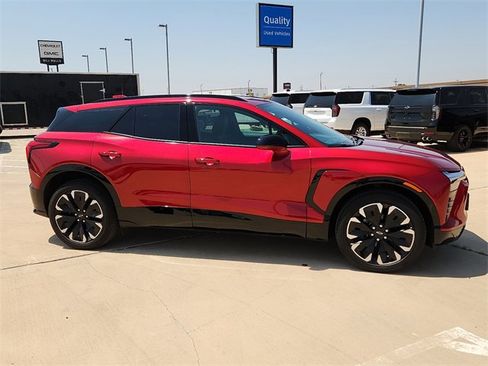 Used 2024 Chevrolet Blazer EV RS image 5