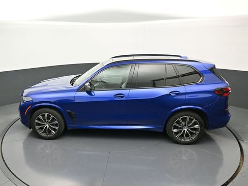 Used 2025 BMW X5 M60i image 36