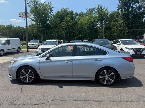 Used 2015 Subaru Legacy 2.5i Limited AWD/4WD image 4