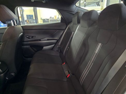 Certified 2025 Hyundai Elantra Sport FWD image 14