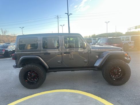 Used 2021 Jeep Wrangler Unlimited Rubicon w/ Xtreme Recon 35" Tire Package image 7