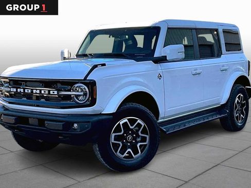 Certified 2025 Ford Bronco Outer Banks image 1