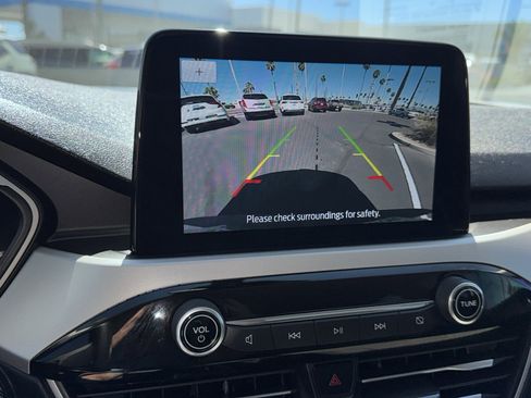 Used 2021 Ford Escape SE w/ Convenience Package FWD image 15