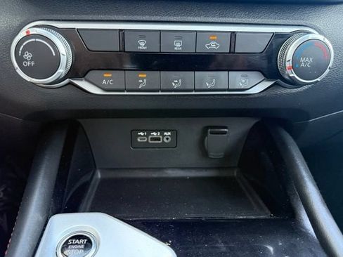 Used 2025 Nissan Altima 2.5 SR AWD/4WD image 26