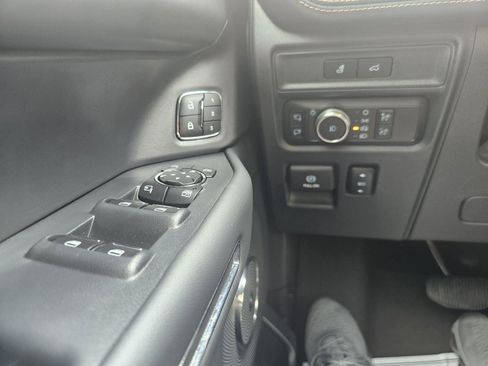 Used 2022 Ford Expedition Platinum image 24