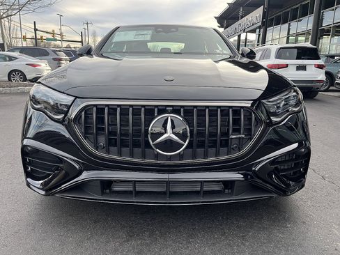 New 2026 Mercedes-Benz E 53 AMG e 4MATIC Sedan image 2