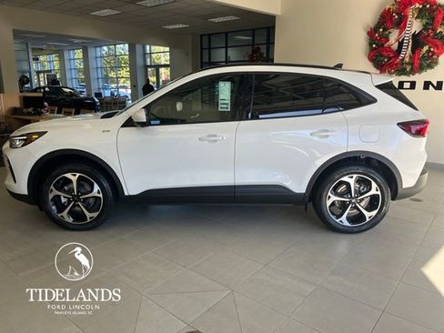 New 2026 Ford Escape ST-Line Select w/ Tech Pack #2 AWD/4WD image 5