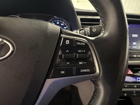 Used 2017 Hyundai Elantra Limited w/ Limited Tech Package 04 FWD image 34