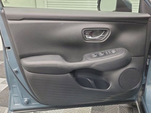 Certified 2024 Honda HR-V EX-L image 18