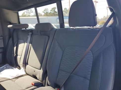 New 2026 RAM 1500 Big Horn AWD/4WD image 17