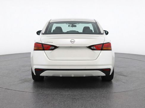 Used 2025 Nissan Altima 2.5 SV image 7