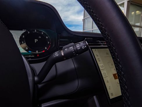 New 2026 Land Rover Range Rover SE AWD/4WD image 14