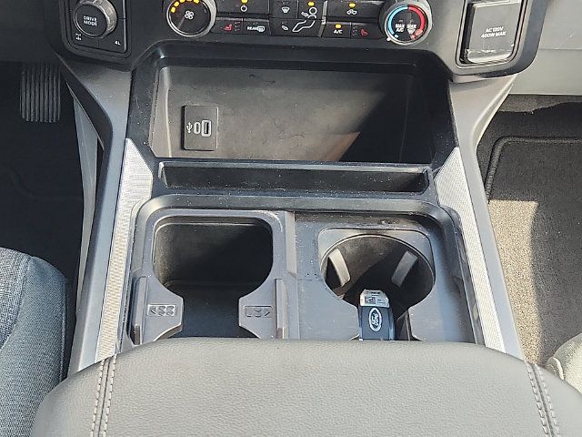 Certified 2023 Ford F250 XLT w/ Black Appearance Package AWD/4WD image 18
