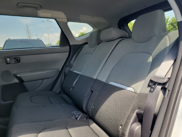 New 2027 Kia Seltos LX AWD/4WD image 9