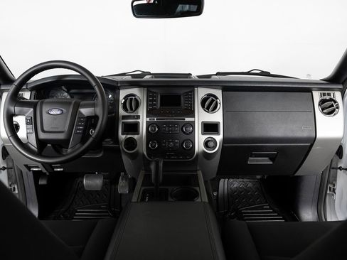 Used 2016 Ford Expedition EL XLT image 29