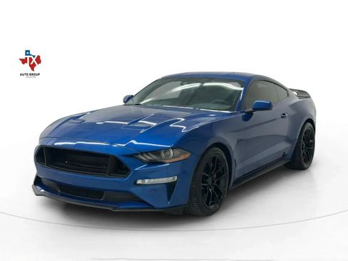 Used 2018 Ford Mustang GT Premium w/ Equipment Group 401A image 5