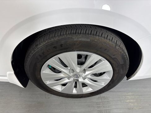 Certified 2025 Nissan Sentra S FWD image 11
