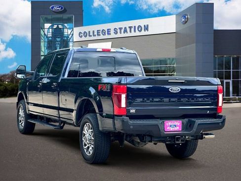 Certified 2022 Ford F350 Lariat w/ Lariat Ultimate Package AWD/4WD image 3