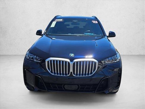 Used 2026 BMW X5 xDrive50e w/ M Sport Package AWD/4WD image 2