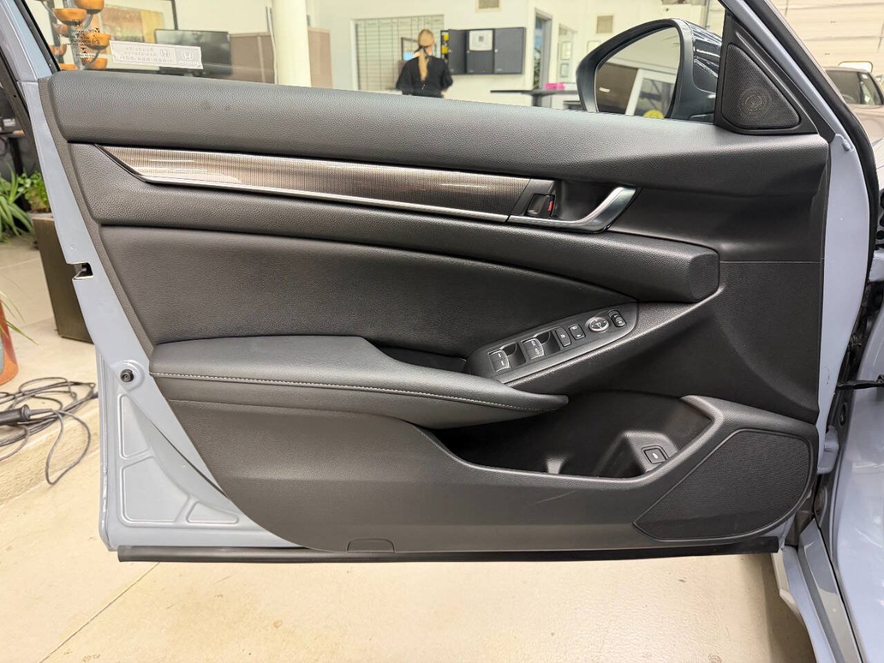 Used 2022 Honda Accord Sport image 10