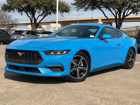 Used 2024 Ford Mustang Premium image 2