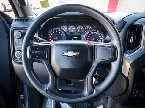 Used 2019 Chevrolet Silverado 1500 Custom w/ Custom Convenience Package AWD/4WD image 20
