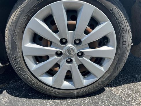 Used 2013 Nissan Sentra SV w/ Driver Pkg FWD image 12