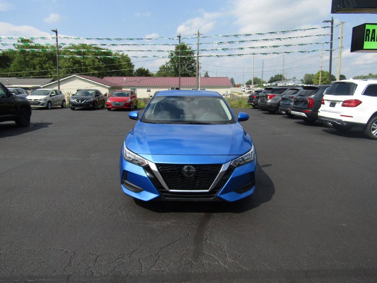 Used 2022 Nissan Sentra SV w/ Trunk Package FWD image 2