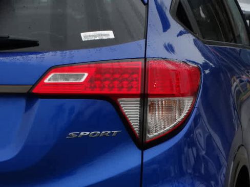 Used 2022 Honda HR-V Sport image 12