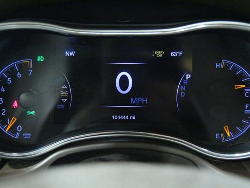 Used 2016 Jeep Grand Cherokee Overland AWD/4WD image 15