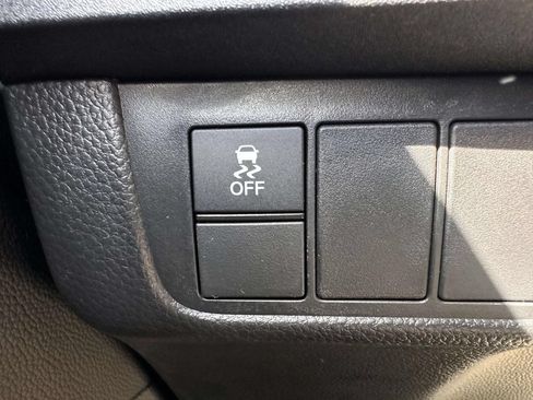 Used 2025 Honda CR-V LX image 15