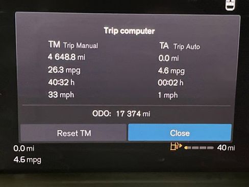 Used 2024 Volvo XC60 B5 Plus w/ Climate Package image 6