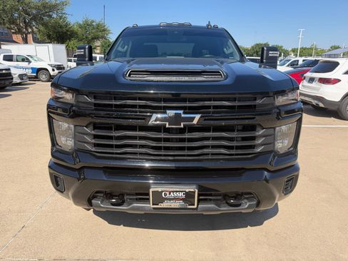 Used 2024 Chevrolet Silverado 2500 Custom w/ Custom Value Package AWD/4WD image 7