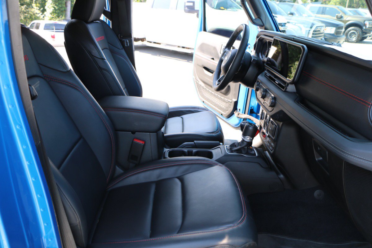 Used 2025 Jeep Gladiator Rubicon AWD/4WD image 28