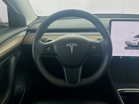 Used 2023 Tesla Model 3 Standard Range image 17