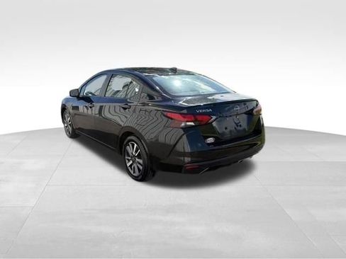 Used 2023 Nissan Versa SV FWD image 5
