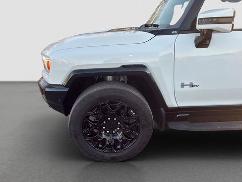 Used 2024 GMC Hummer EV 2X AWD/4WD image 10