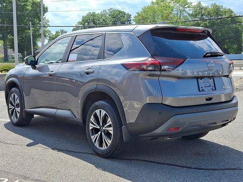 Used 2023 Nissan Rogue SV AWD/4WD image 4