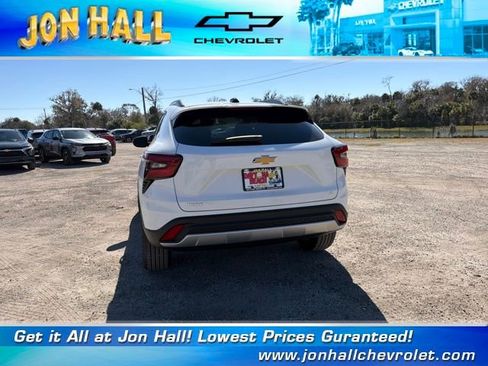 New 2026 Chevrolet Trax LT w/ LT Convenience Package image 9