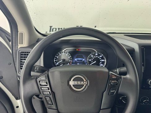 Used 2023 Nissan Frontier S w/ Tow Package image 19