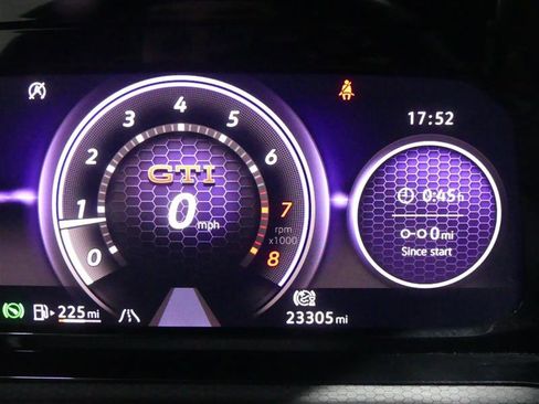 Used 2022 Volkswagen GTI SE image 33