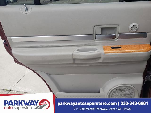 Used 2008 Chrysler Aspen Limited w/ Popular Equipment Group AWD/4WD image 16