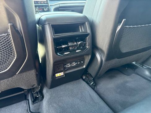 Used 2023 Jeep Grand Cherokee Limited AWD/4WD image 26
