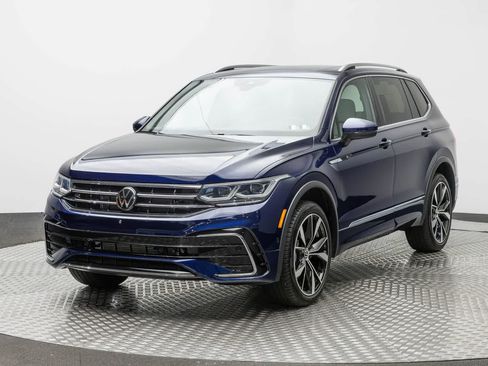 Used 2023 Volkswagen Tiguan SEL R-Line AWD/4WD image 1
