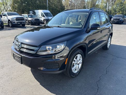 Used 2017 Volkswagen Tiguan S AWD/4WD image 7