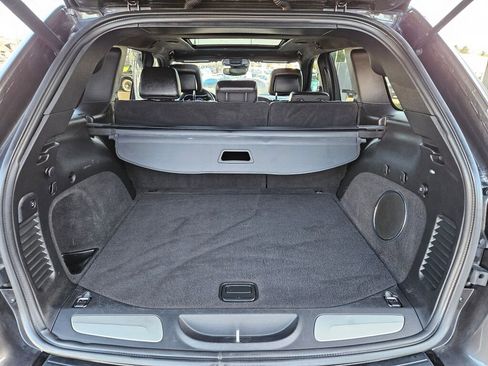 Used 2021 Jeep Grand Cherokee SRT image 12