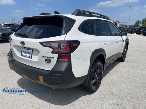 Certified 2025 Subaru Outback Wilderness AWD/4WD image 5
